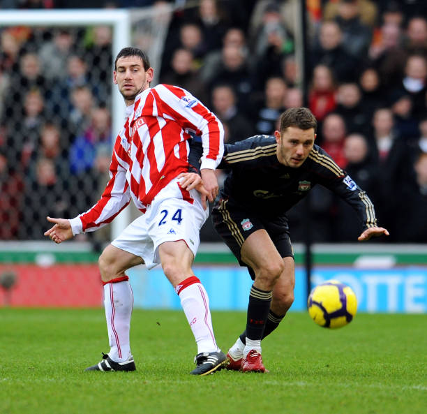 亚历山大凭 亚历山大凭